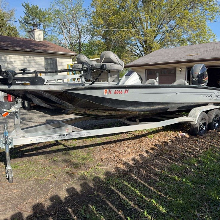 2020 Express Fishing Boat w/ Yamaha 175 and Back Track Trailer and a Garmin Fish Finder