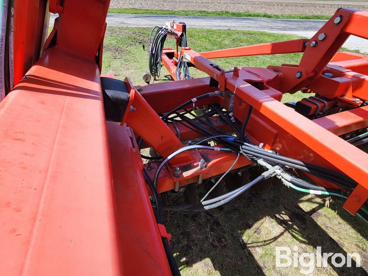 2018-kuhn-krause-excelerator-8005-30'-vertical-tillage-image-16