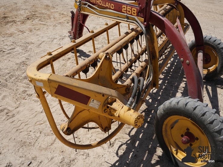 new-holland-258-image-14