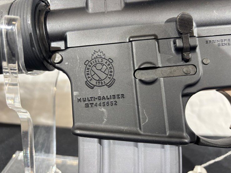 #135-•-springfield-armory-saint-5.56-ar-15-image-9