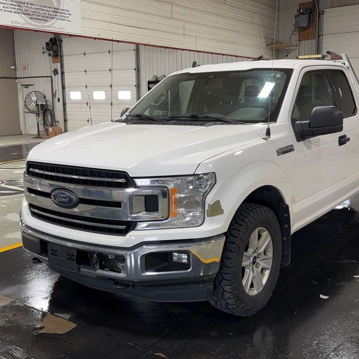 2020 FORD 8 FT