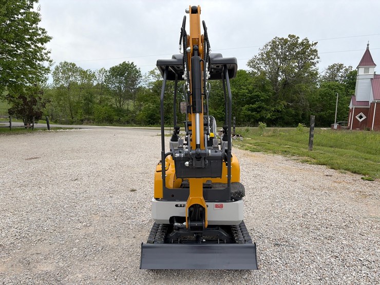 #151-•-unused-2026-sdlanch-me20-diesel-mini-excavator-image-2