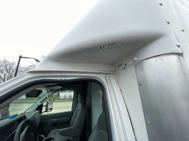 2017-ford-e450-image-19