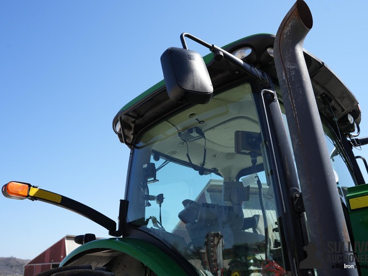 2013-john-deere-7230r-image-16