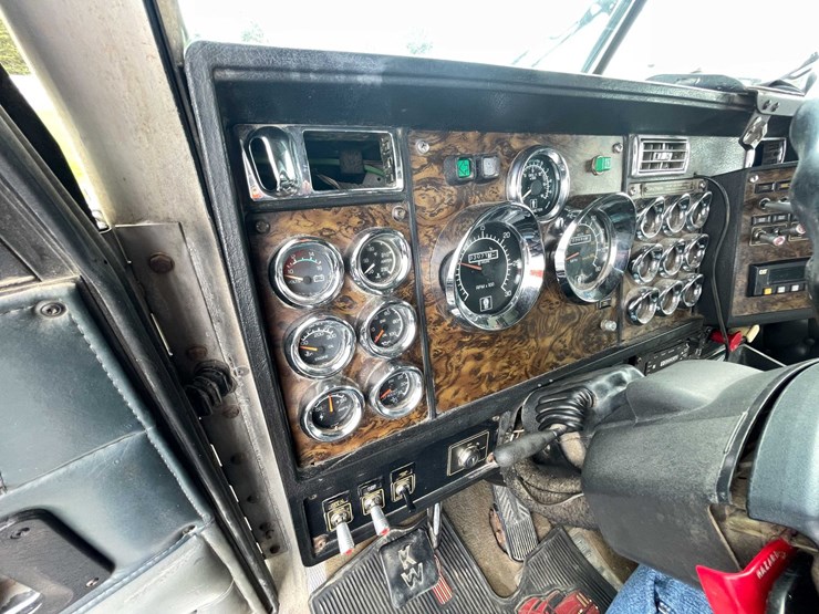 1997-kenworth-t800-image-55