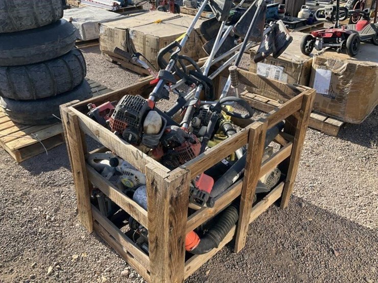 crate-of-asst-landscaping-equipment-image-2