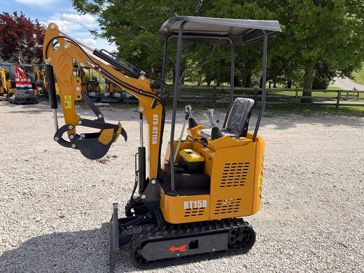 #164-•-unused-2026-ats-rt15r-mini-excavator-image-4
