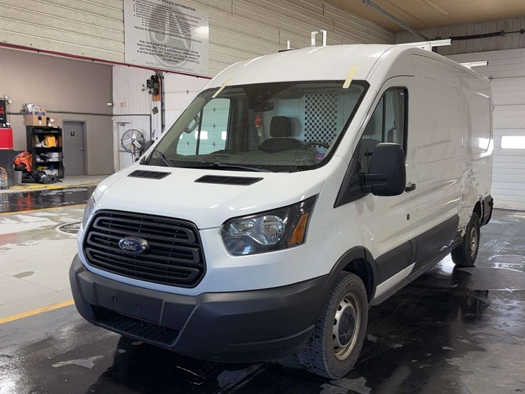 2019-ford-transit-image-1