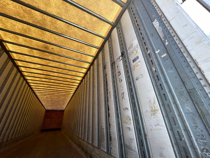 #316-•-2011-wabash-semi-trailer-(has-wi-title)-(denmark,-wi)-image-16