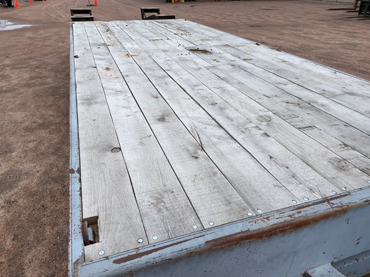 #366-•-1995-redi-haul-r25'-deckover-dovetail-trailer-(has-wi-title)-(nitke-yard-mosinee,-wi)-image-14