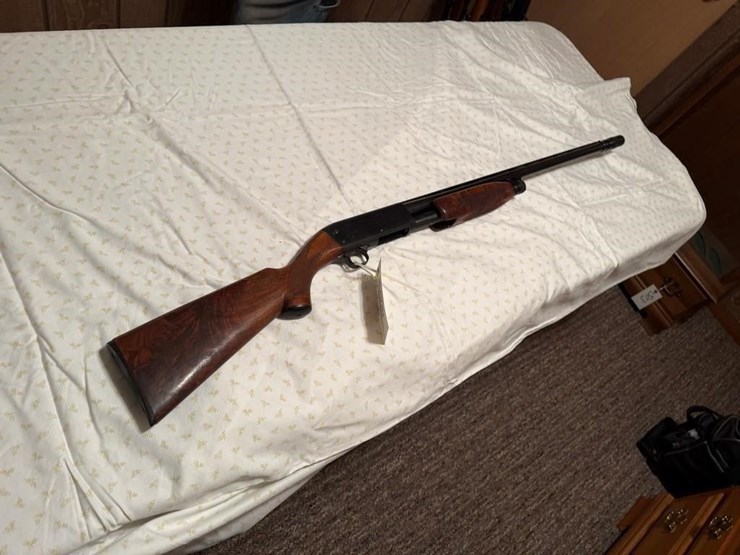 ithaca-mdl.37s-12ga-shotgun-image-1