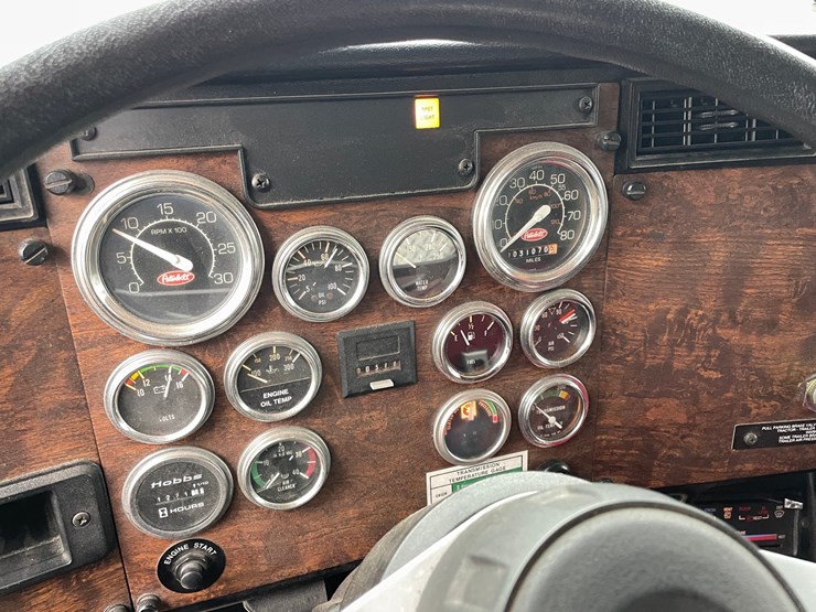 1991-peterbilt-377-image-71