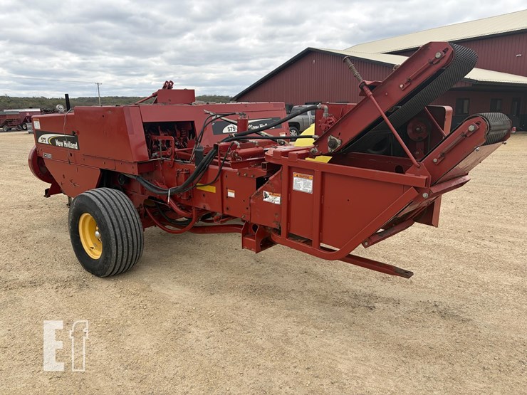 new-holland-575-image-2