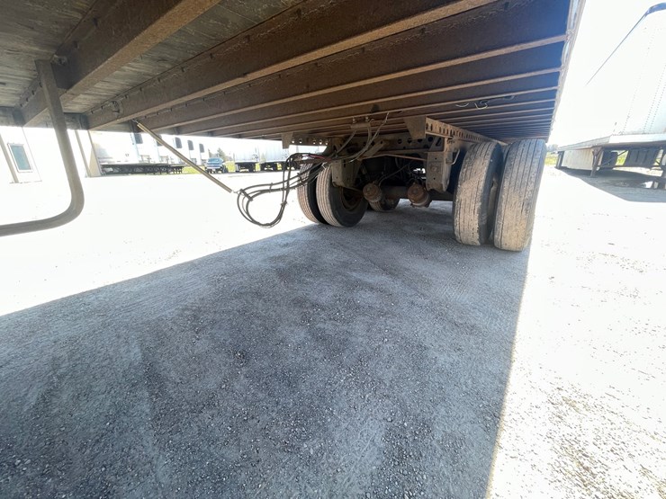 #304-•-2015-stoughton-semi-trailer-(has-wi-title)-(denmark,-wi)-image-12