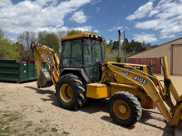 deere-410e-image-4