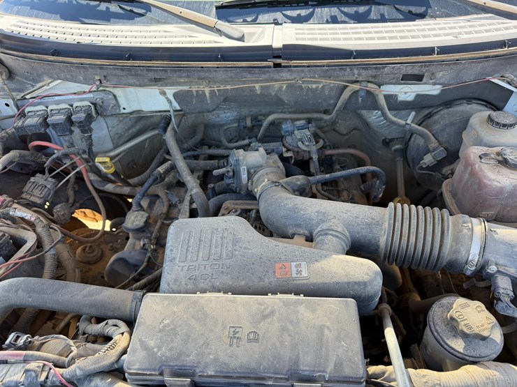 2010-ford-f150-image-26