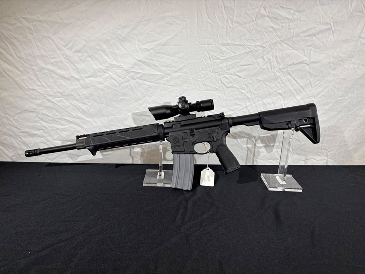 #135-•-springfield-armory-saint-5.56-ar-15-image-2