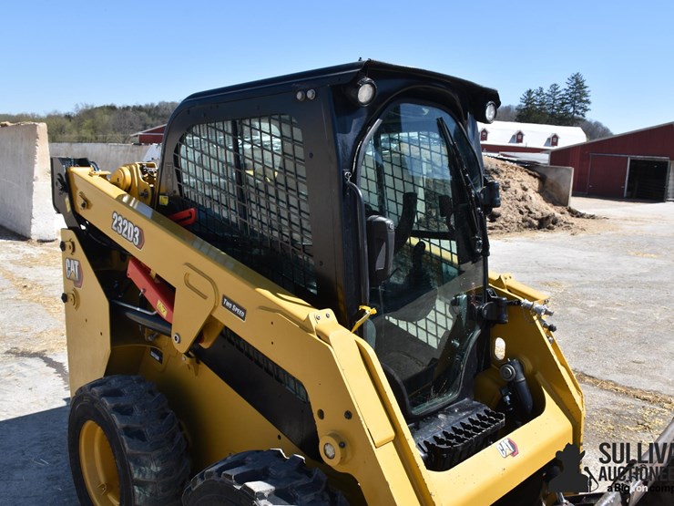 2023-caterpillar-232d3-image-17