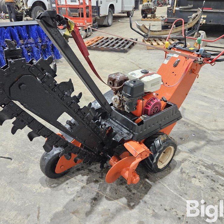 DITCH WITCH 1230H