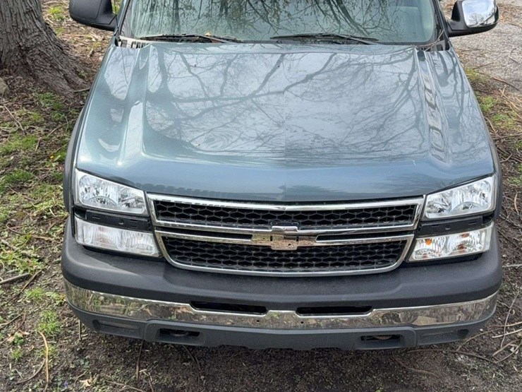 2007-chevrolet-silverado-1500-image-2