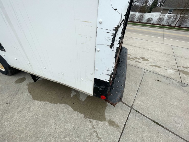 2017-ford-e450-image-26