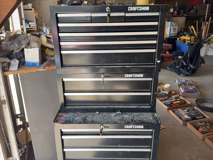 craftsman-triple-stack-with-keys-image-1