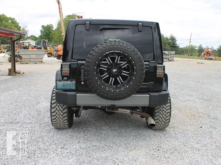 2011-jeep-wrangler-image-4