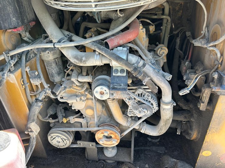 2017-caterpillar-232d-image-13