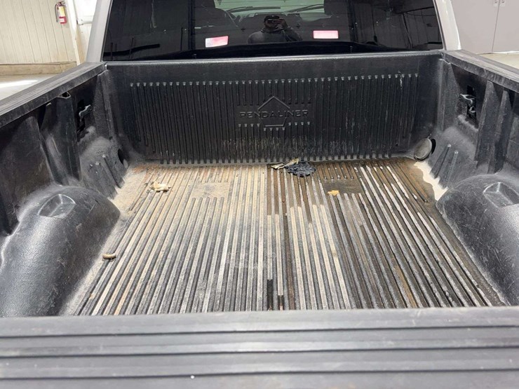 2016-ford-f150-xlt-image-13