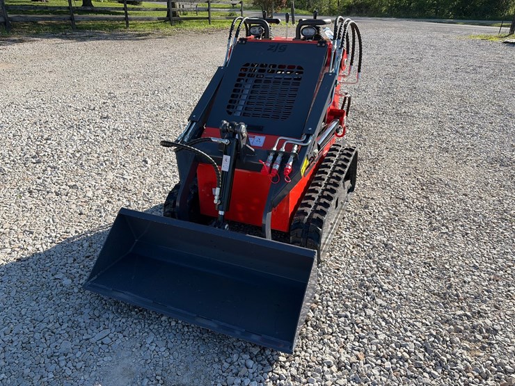 #208-•-unused-2026-zjg-zj-380-mini-skid-steer-loader-image-2