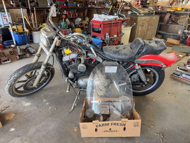 1987-harley-davidson-sportster-883-1987-harley-davidson-883---parts-included,-windshield,-tank-and-oem-petcock,-misc.-image-1