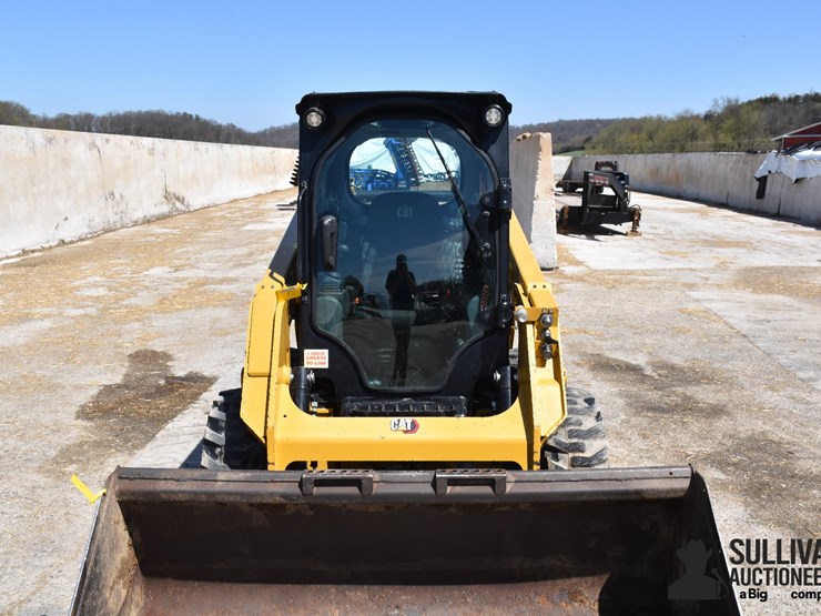 2023-caterpillar-232d3-image-16