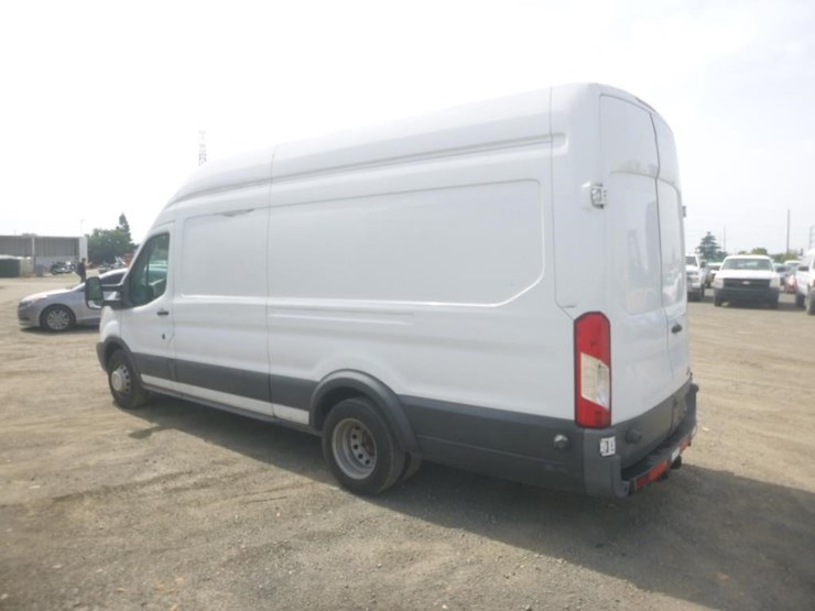 2015-ford-transit-image-4