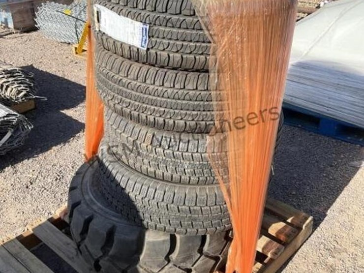 pallet-of-asst-auto-&-equipment-tires-image-1