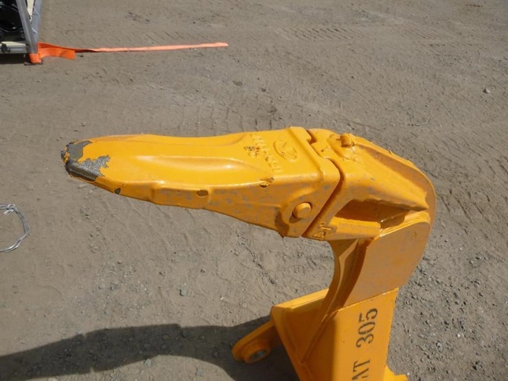 caterpillar-305-image-6