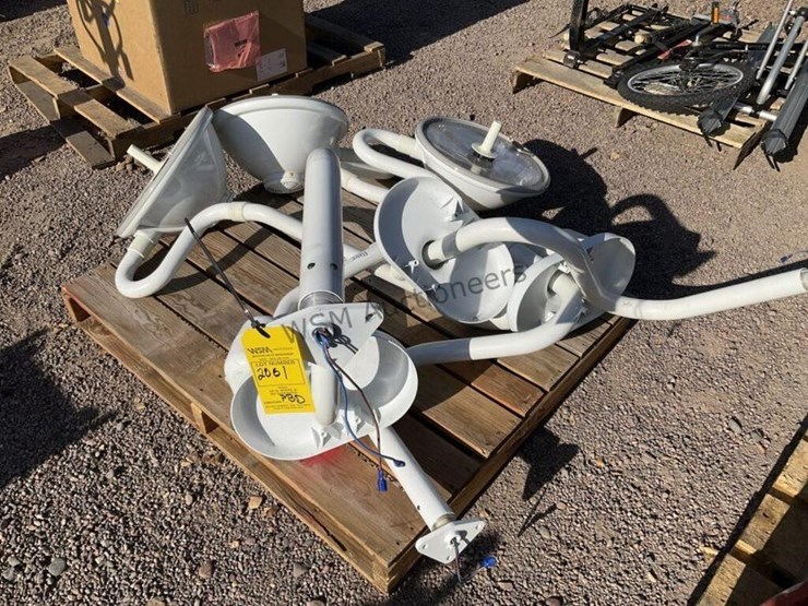 pallet-of-ritter-medical-lights-image-1