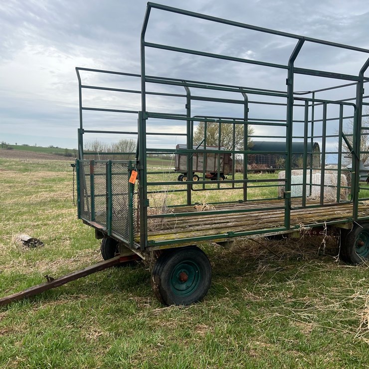 #9570 • 16' Hay Rack