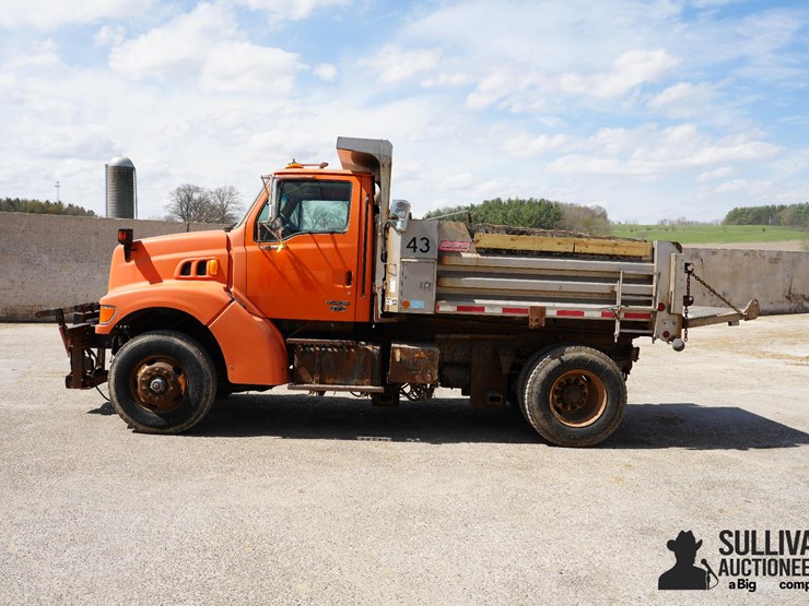 2001-sterling-l9511-image-8