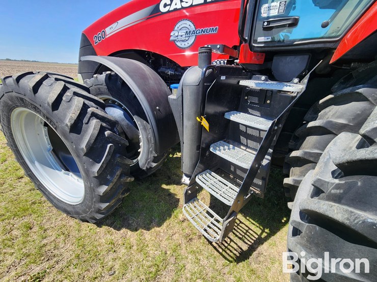 2013-case-ih-260-magnum-mfwd-tractor-image-14