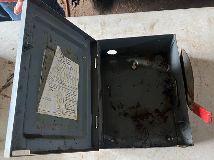 #9634-•-(3)-electrical-boxes-image-6