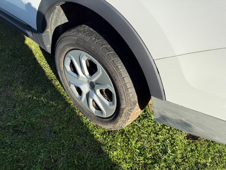 2014-ford-explorer-image-15