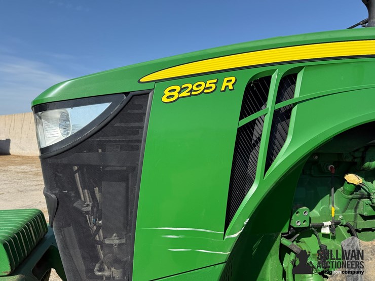 2018-john-deere-8295r-image-13