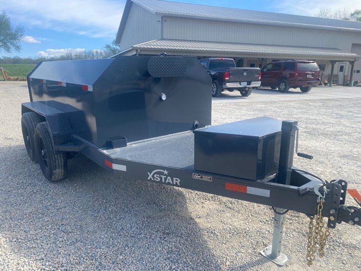 #350-•-2026-x-star-990-gallon-fuel-trailer-(has-certificate-of-origin)-(helenville,-wi)-image-2