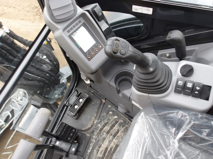 #7470-•-john-deere-35p-mini-excavator-with-4-hours!-image-27