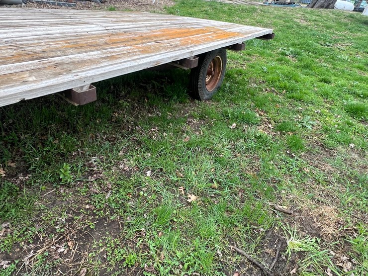 #9576-•-16'-flatbed-wagon-image-7