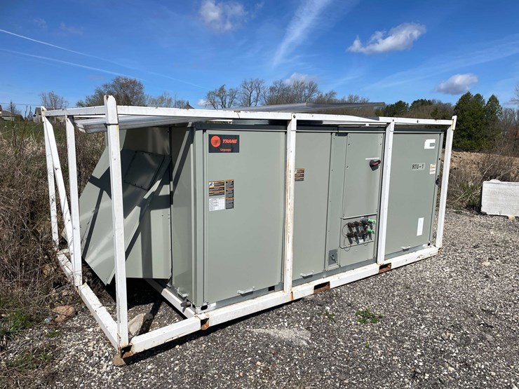 #6082-•-trane-combination-cooling-&-heating-unit-(kewaskum,-wi)-image-3