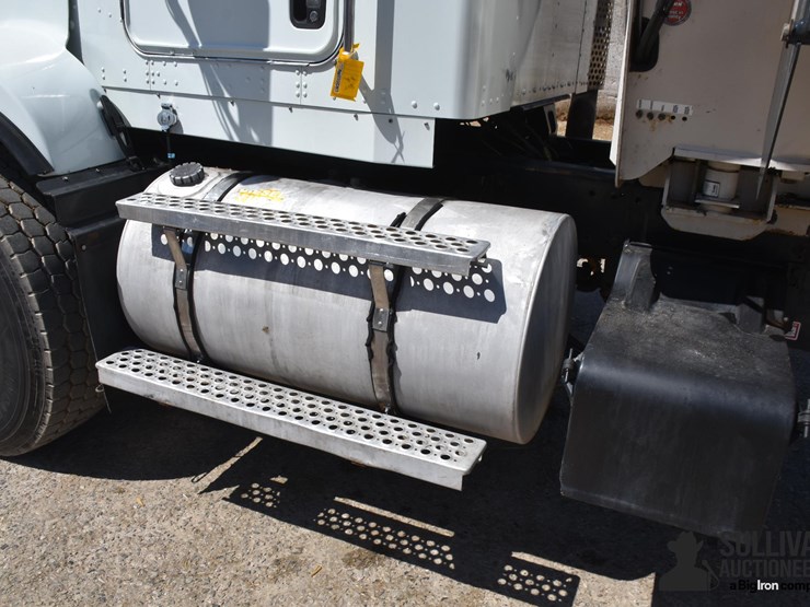 2008-kenworth-t800-image-16