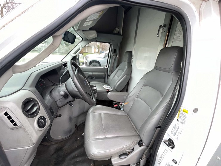2016-ford-e450-image-62