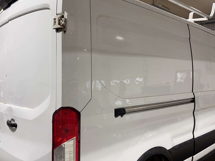 2019-ford-transit-image-25
