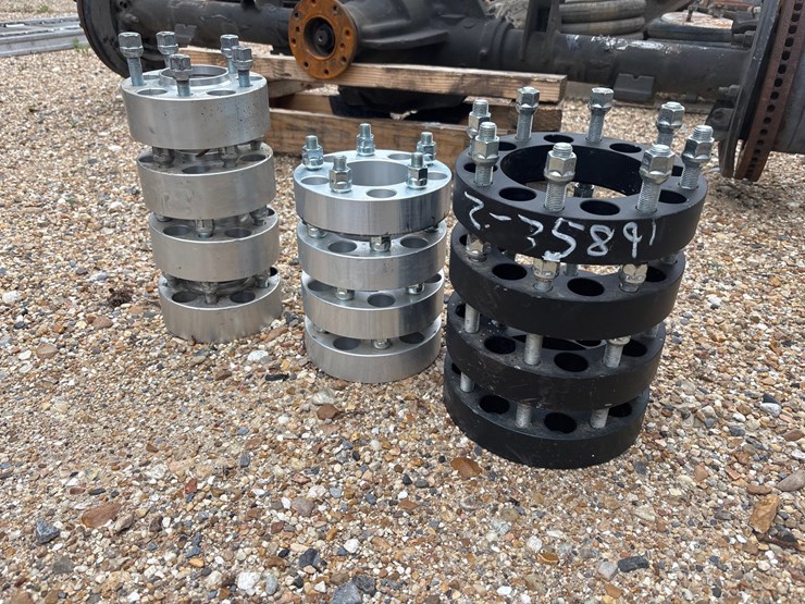 #35891-•-wheel-spacers-image-1